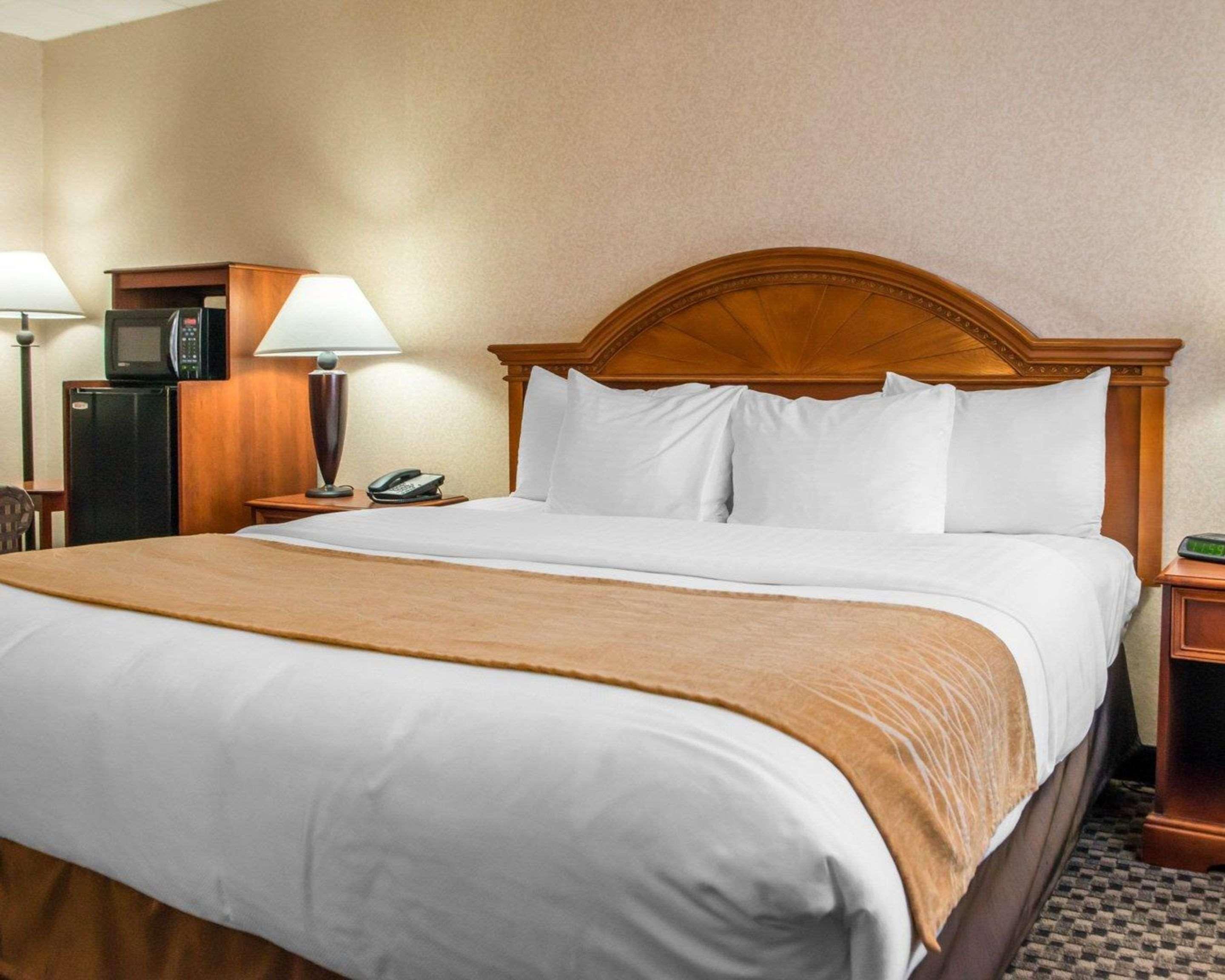Mainstay Suites Verona Εξωτερικό φωτογραφία