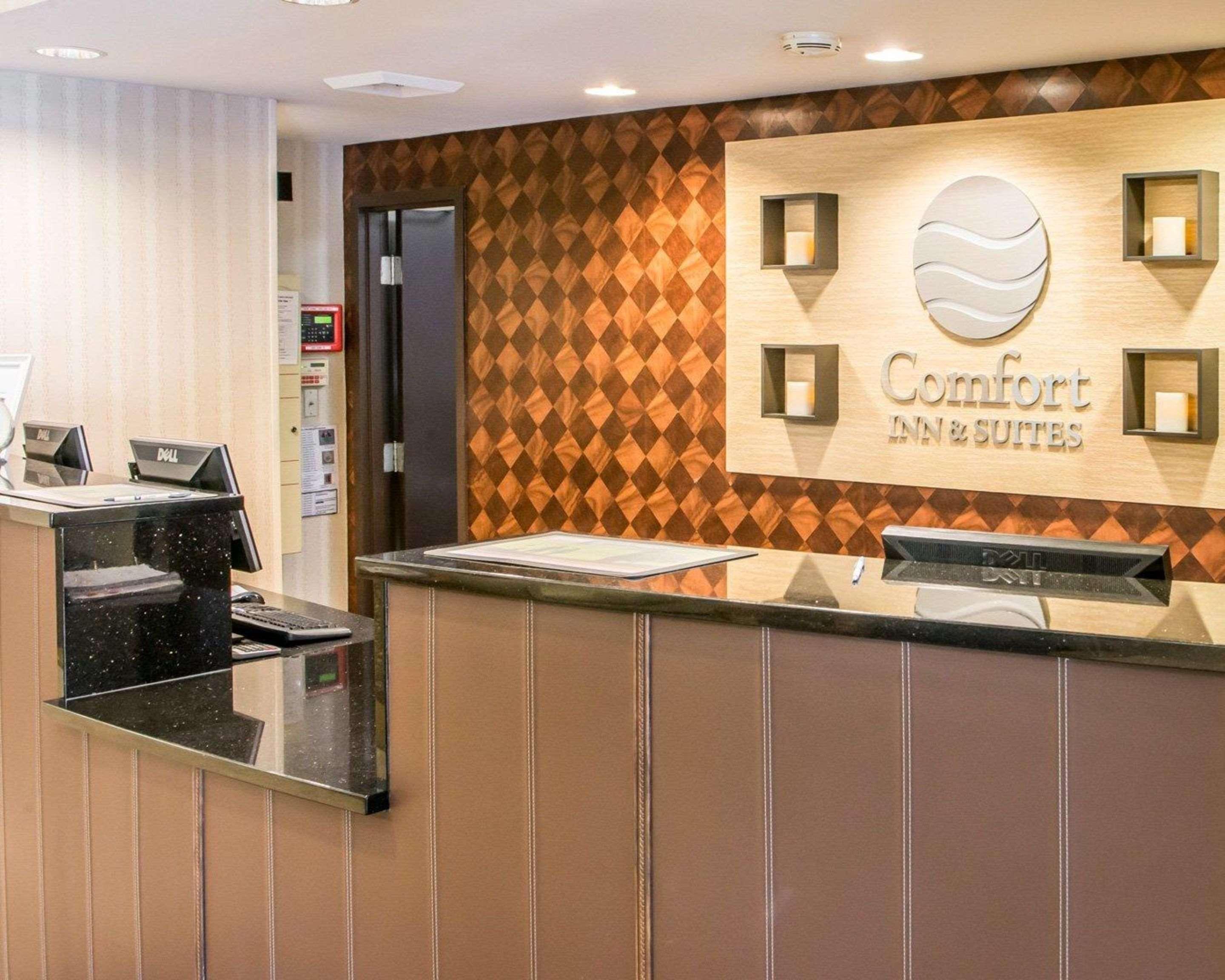 Mainstay Suites Verona Εξωτερικό φωτογραφία