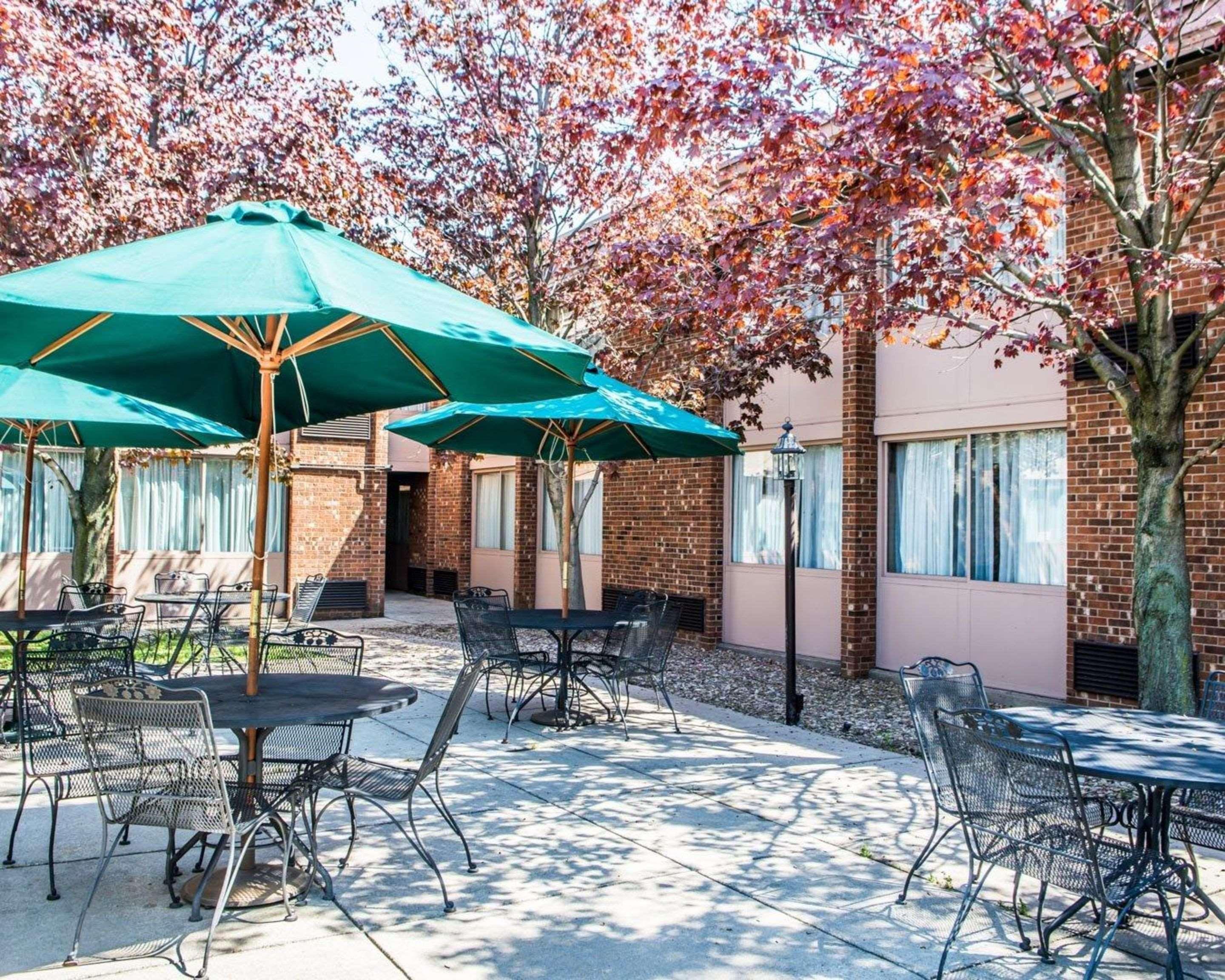 Mainstay Suites Verona Εξωτερικό φωτογραφία