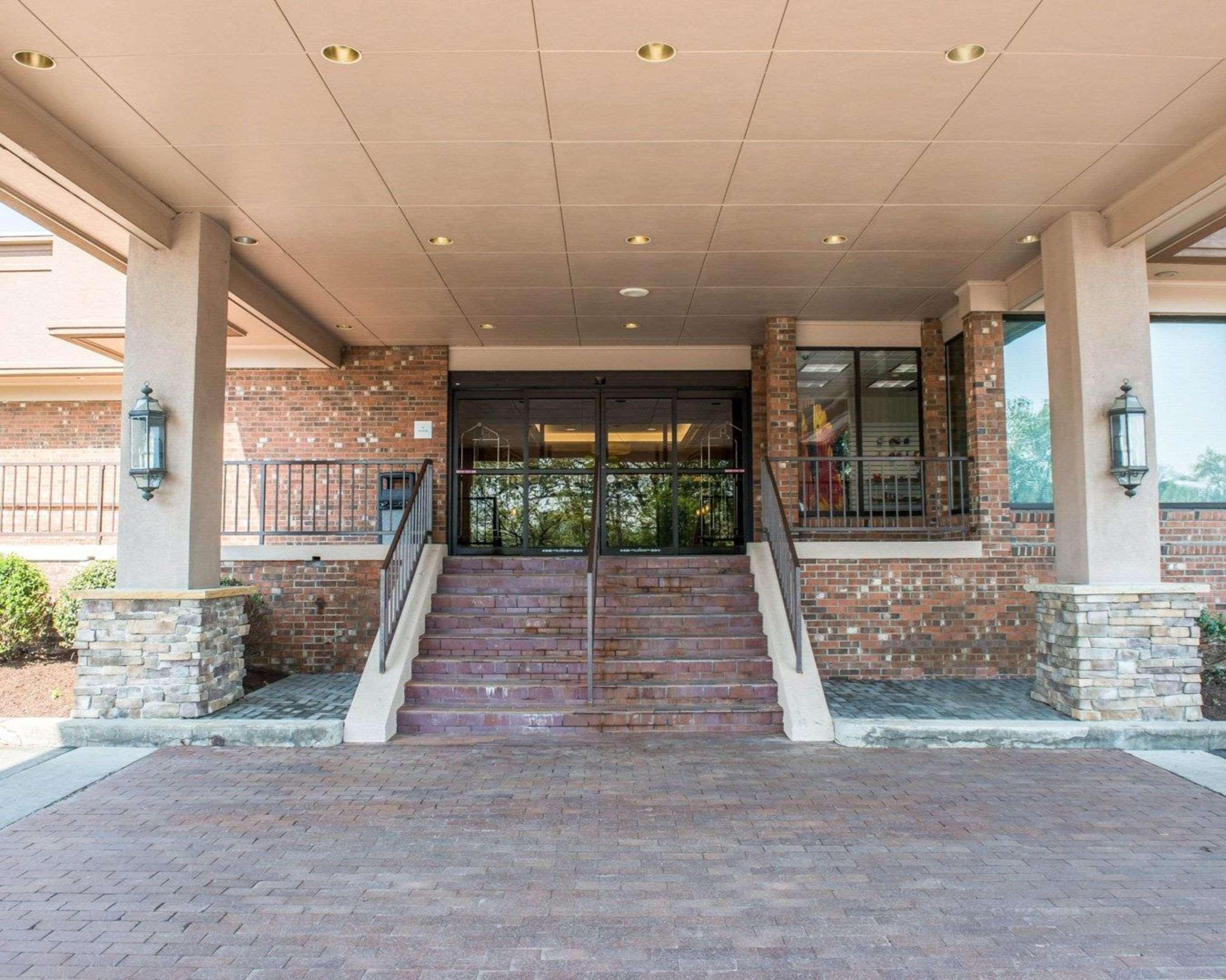 Mainstay Suites Verona Εξωτερικό φωτογραφία
