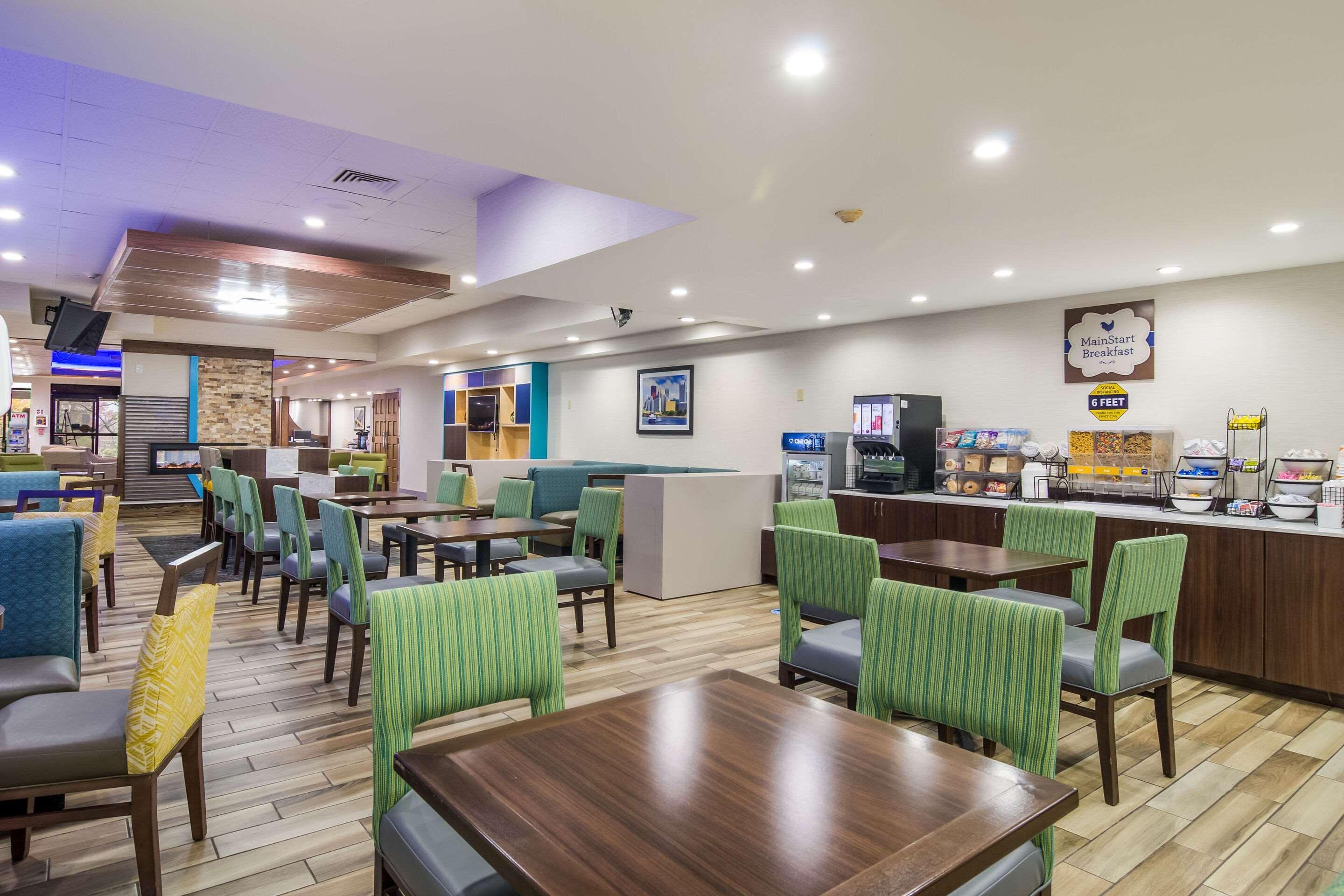 Mainstay Suites Verona Εξωτερικό φωτογραφία