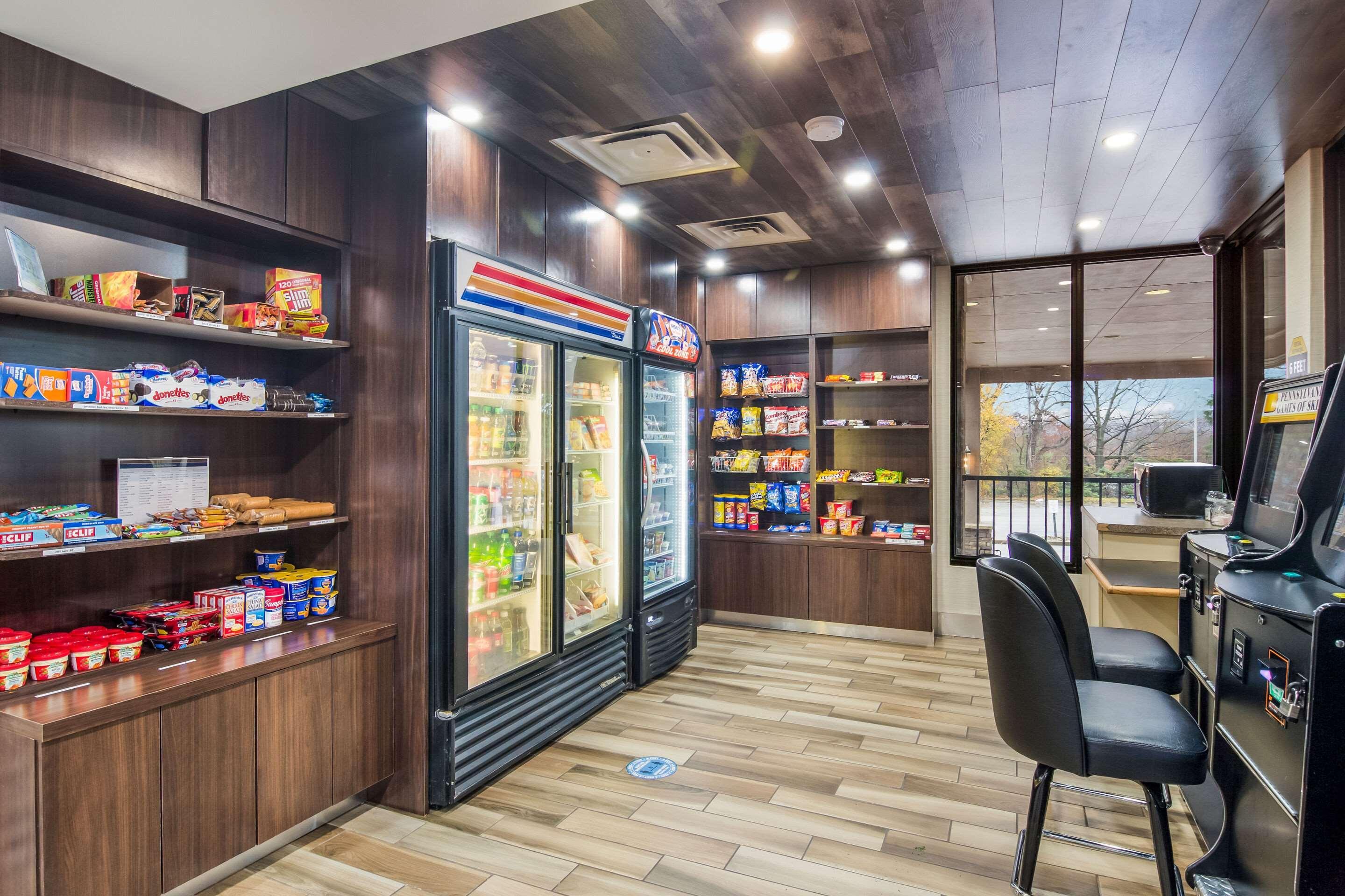 Mainstay Suites Verona Εξωτερικό φωτογραφία