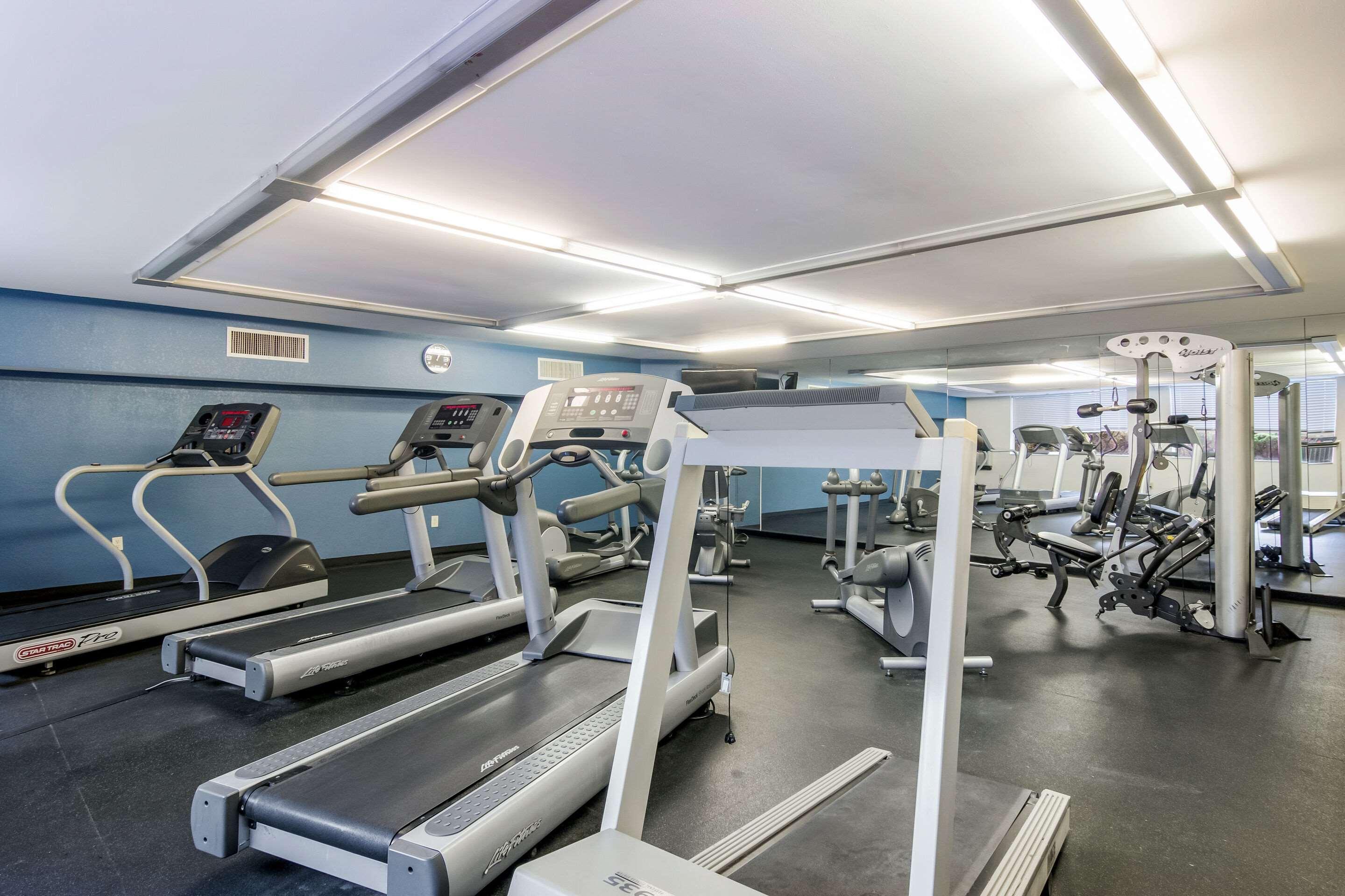 Mainstay Suites Verona Εξωτερικό φωτογραφία